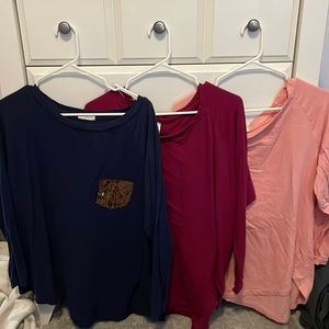 Lot of 3 long sleeve 2xl tunics